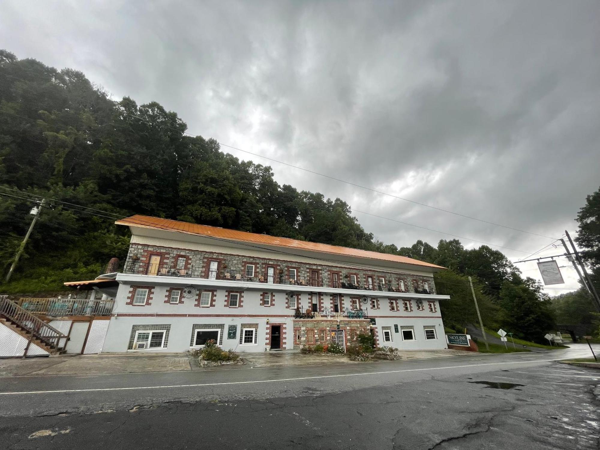 Skyline Village Inn Spruce Pine Экстерьер фото